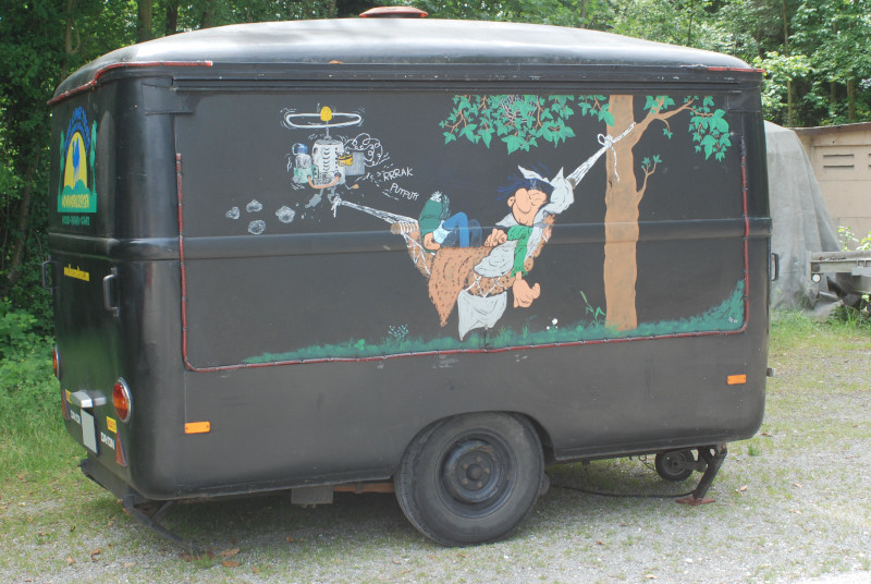 Pfingsttreffen 2007 in Brugg, Ein Verkaufswagen mir Comic-Motiv auf der Seitenwand